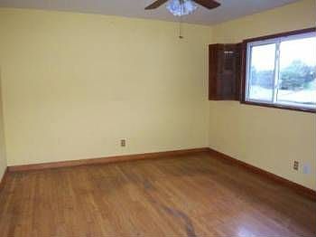 5th image of 225 Deanza Dr