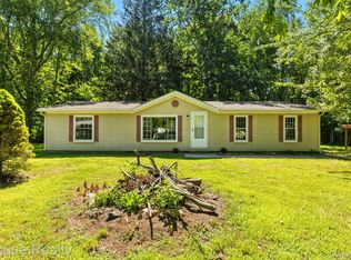 3831 Beech St, Fort Gratiot, MI 48059