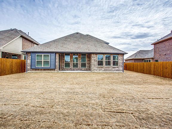 2nd image of 3305 Timberline Dr