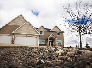 2317 Bluffs Ridge Dr, Gillette, WY 82718
