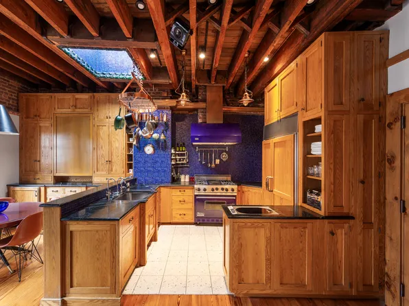 49 East 80th Street image 22 of 30