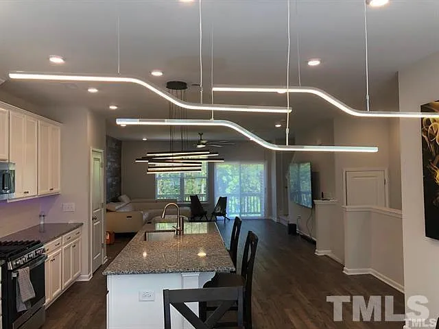 1251 Commack Dr — Photo 38