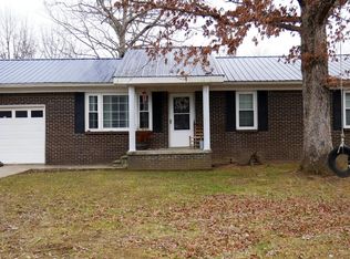 672 Pine Woods Rd, Berea, KY 40403