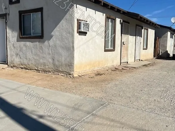 817 1/2 E Avenue Q7, Palmdale, CA 93550