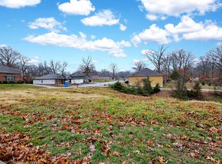 2010 E Jay St, Ozark, MO 65721