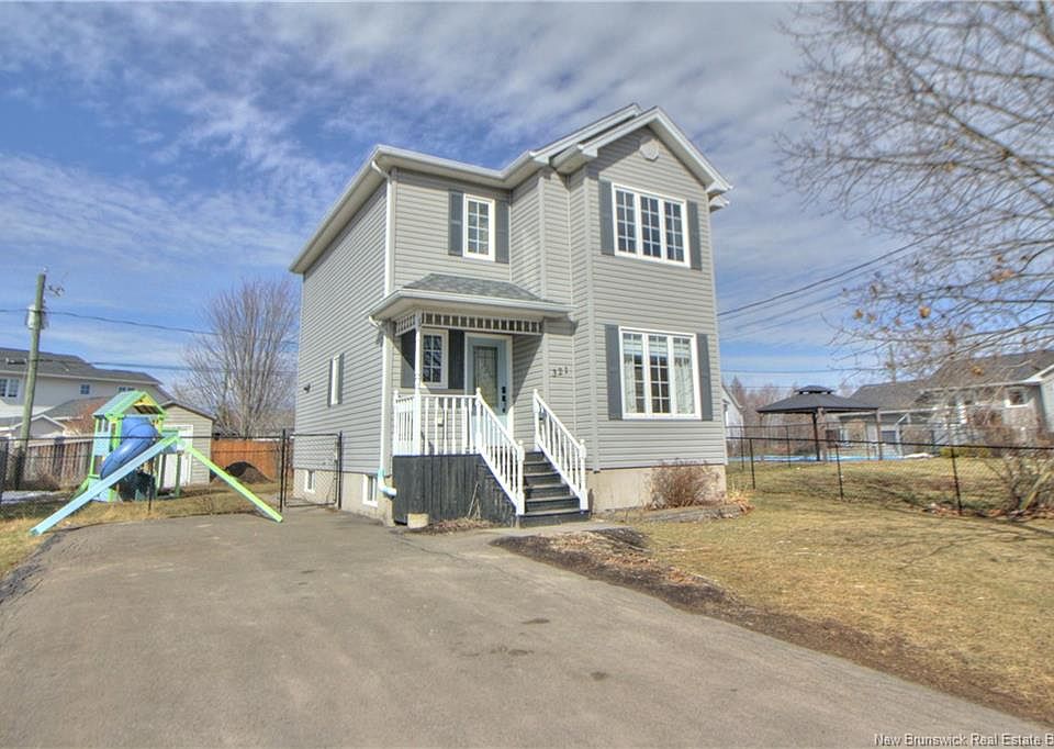 1st image of 321 Rennick Rd