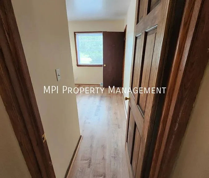 8665 W Fond Du Lac Ave #2 — Photo 5