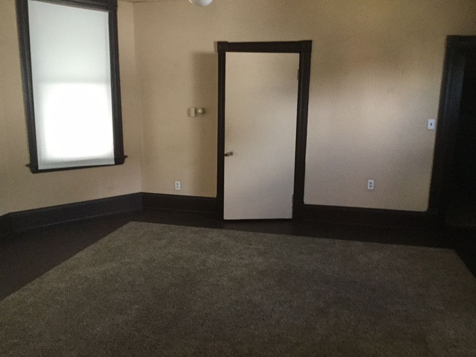 2nd image of 1223 Beech Ave