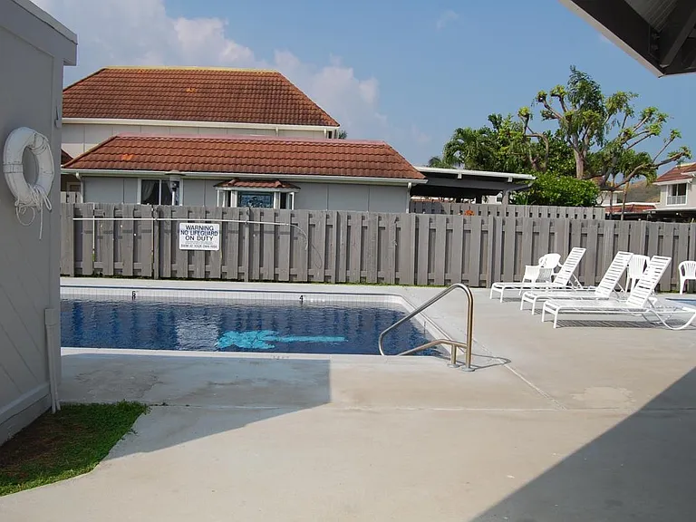 559 Keolu Dr — Photo 32