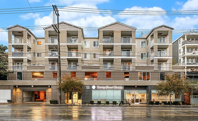 1st image of 2530 15th Ave W APT 305