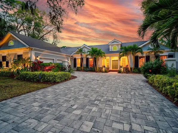 325 Osprey Point Dr, Osprey, FL 34229