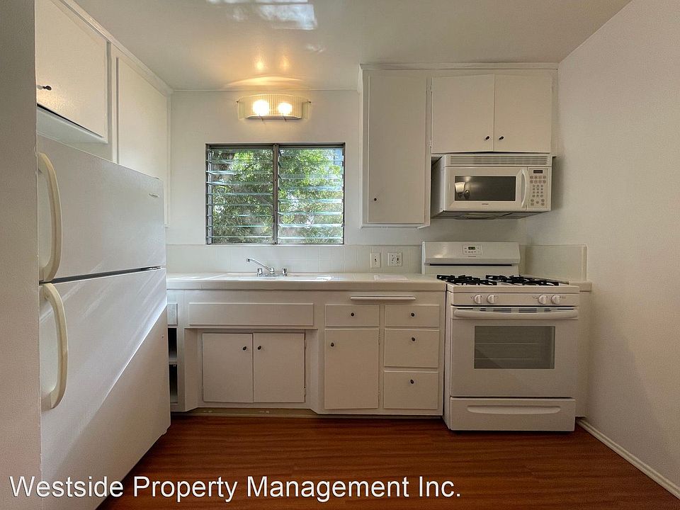 1st image of 1152 N Poinsettia Pl #5