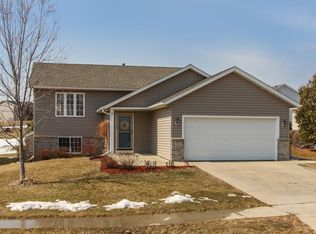 481 45 Manor Ln NW, Rochester, MN 55901
