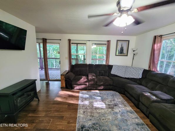 645 Lynn Rothwell Rd, Pikeville, TN 37367