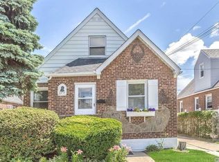 11519 202nd St, Saint Albans, NY 11412