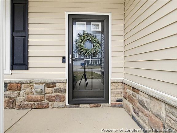 3rd image of 5726 Pondhaven Dr