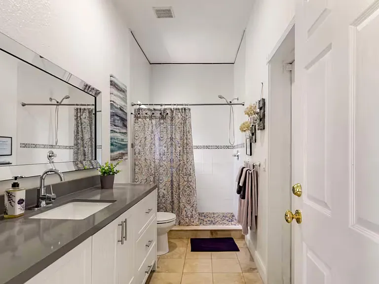 150 NE 146th St — Photo 33