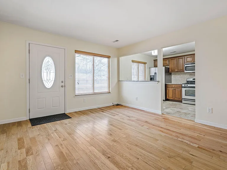 973 E Forteen Mile Rd — Photo 3