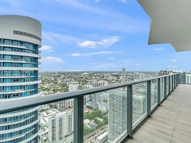 1300 S Miami Avenue Rd #Penthouse 5110 — Photo 23