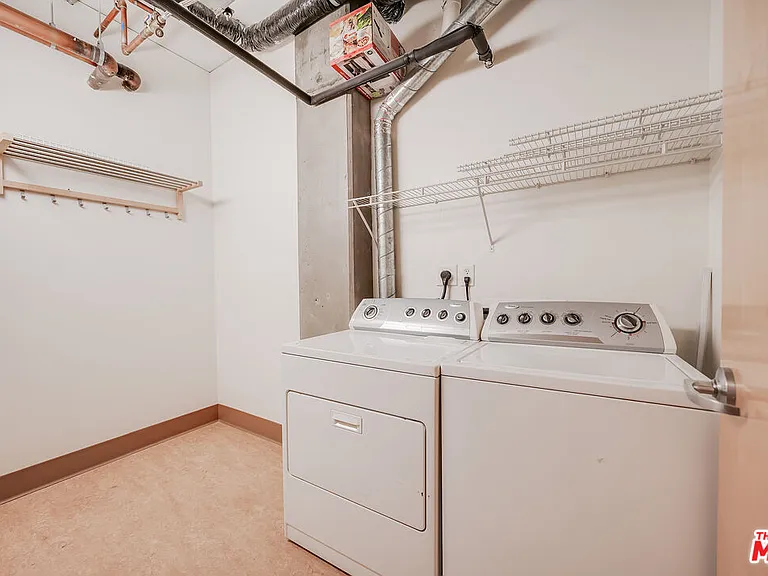 1111 S Grand Ave #1115 — Photo 16