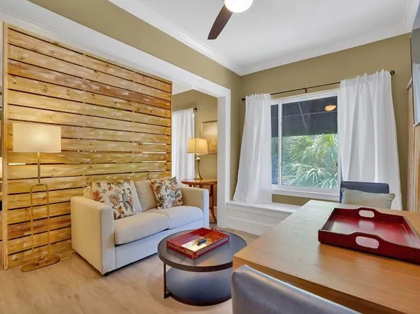 1443 Central Ave #43, Saint Petersburg, FL 33705