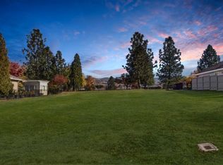 383 Golf View Dr, Medford, OR 97504