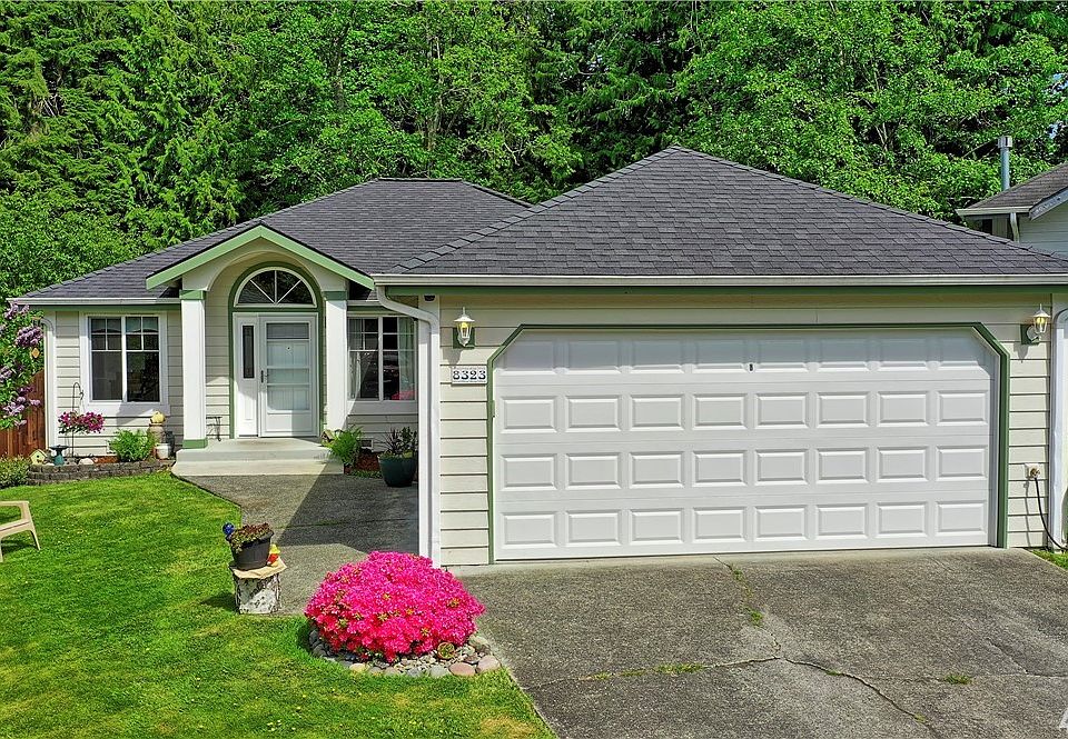 1st image of 8323 1st Pl SE
