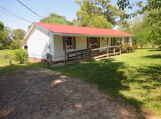 423 2nd St, Henderson, TN 38340