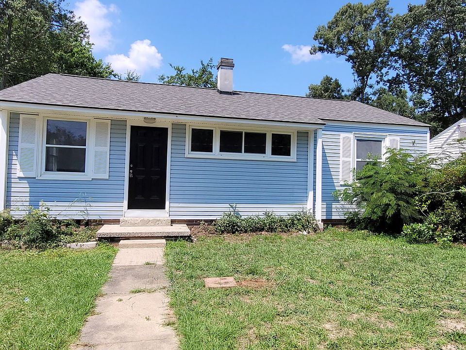1st image of 729 Palm Dr