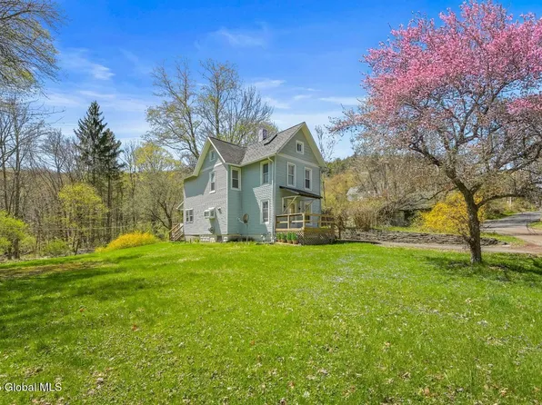 211 Old Prospect Avenue, Walton, NY 13856