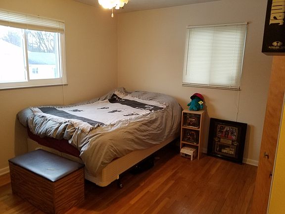 2nd Bedroom
