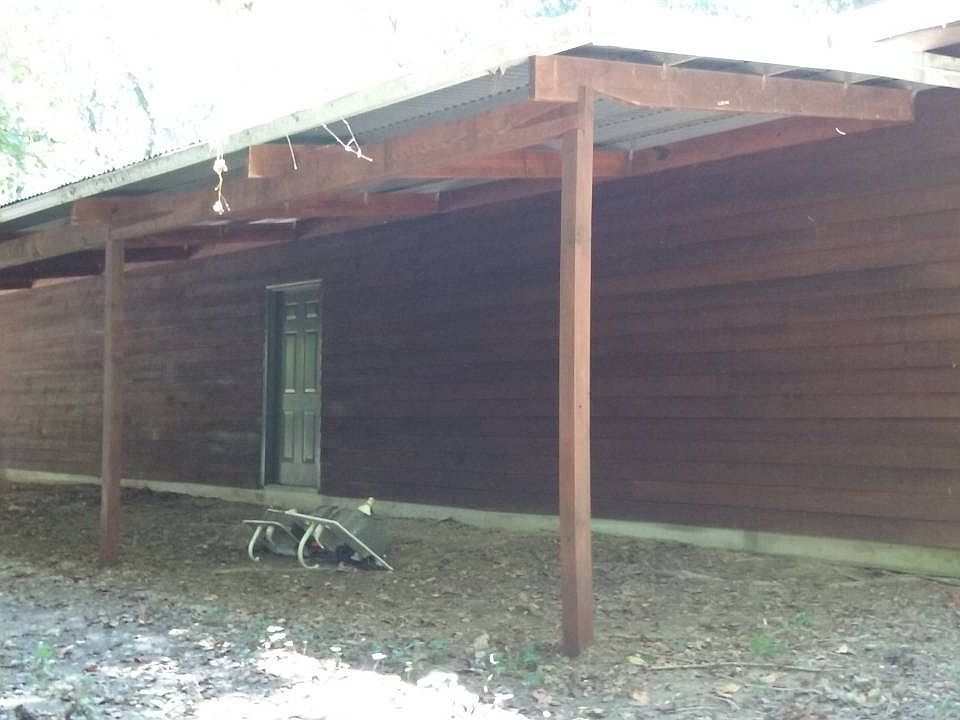 2nd image of 142 Thompson Rd