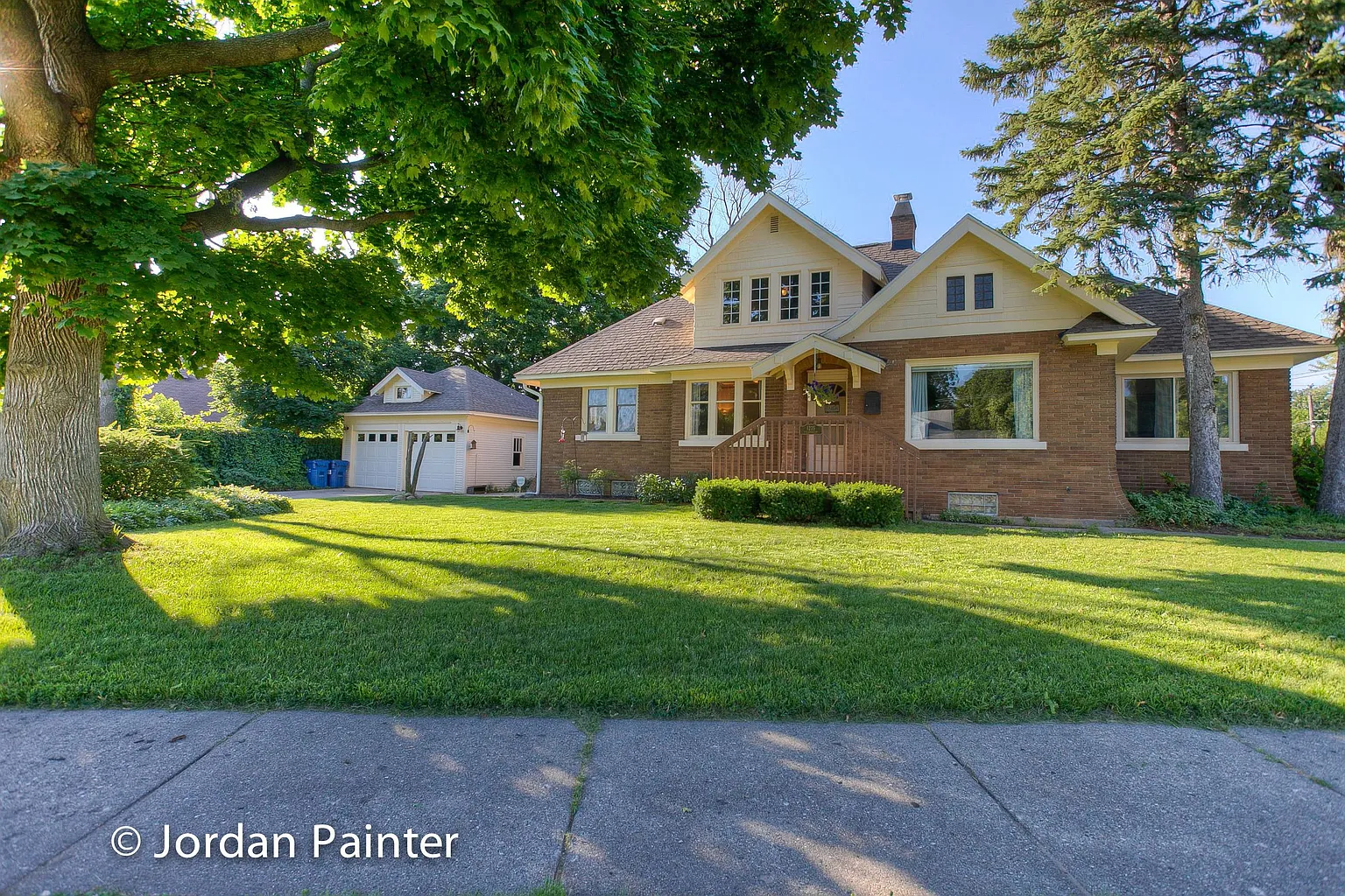 1235 Lee St SW photo 1