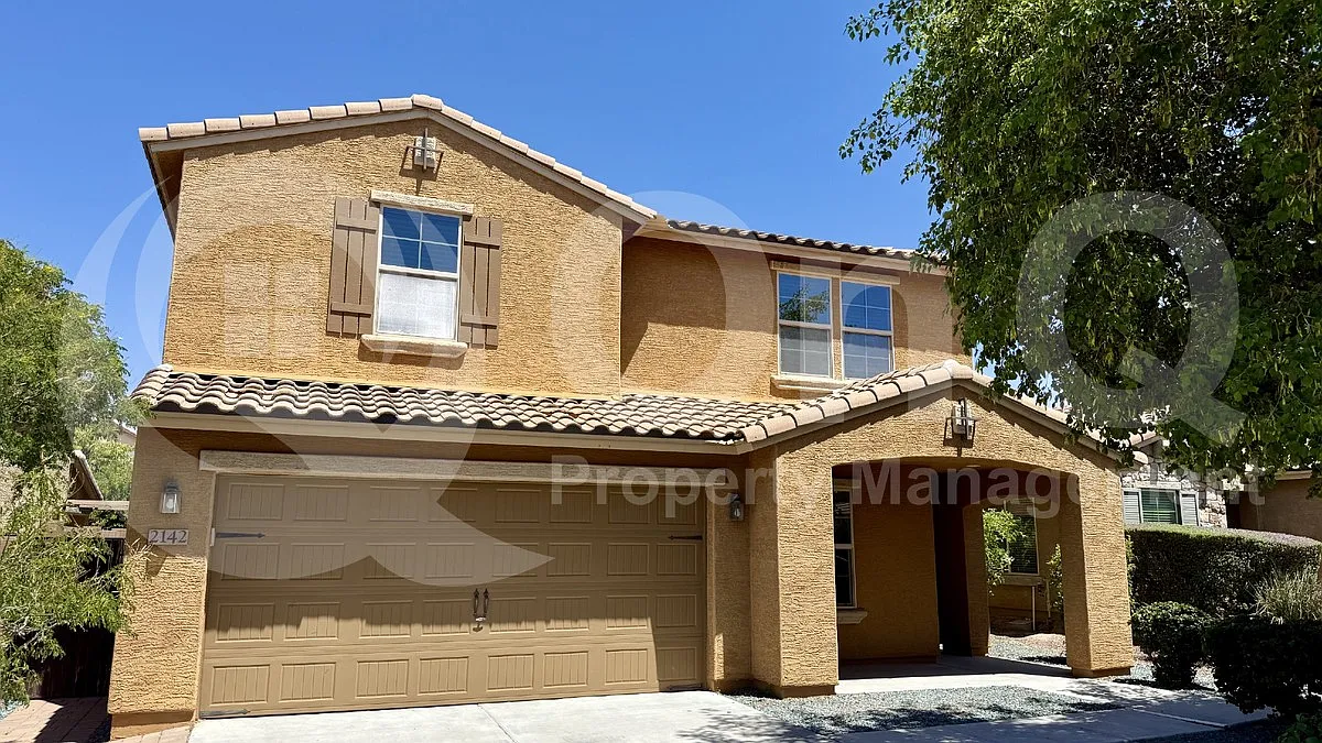Building Photo - 2142 E Campo Bello Dr