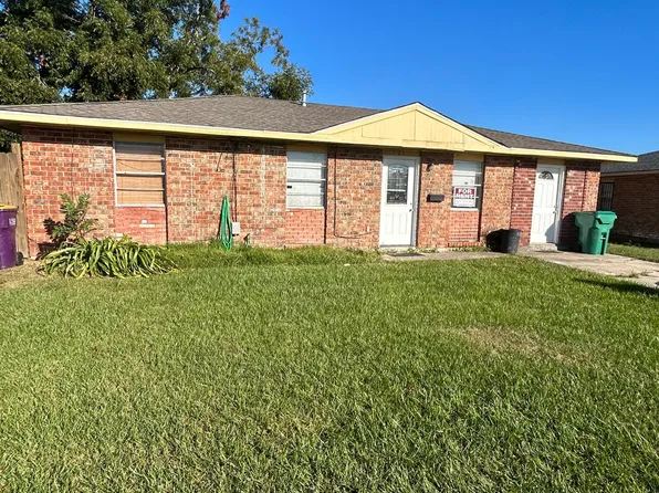 921 E Krueger Ln, Westwego, LA 70094
