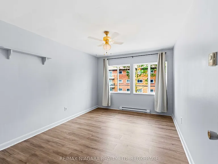 27 Main St #5 — Photo 13