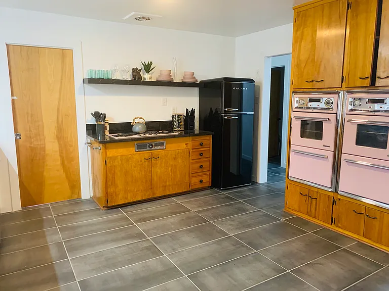 12761 Inaja St — Photo 7