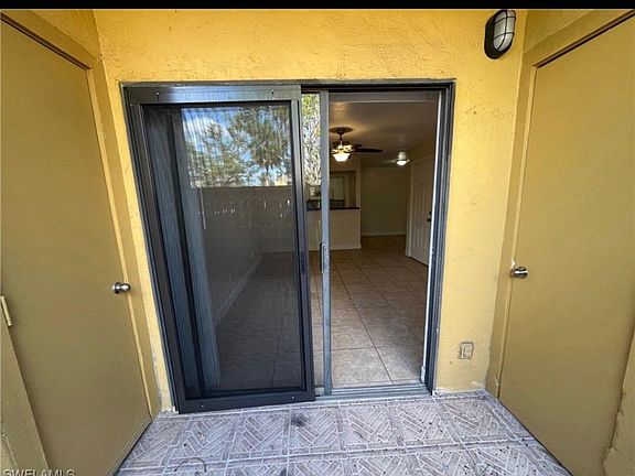 4th image of 2835 Winkler Ave APT 205