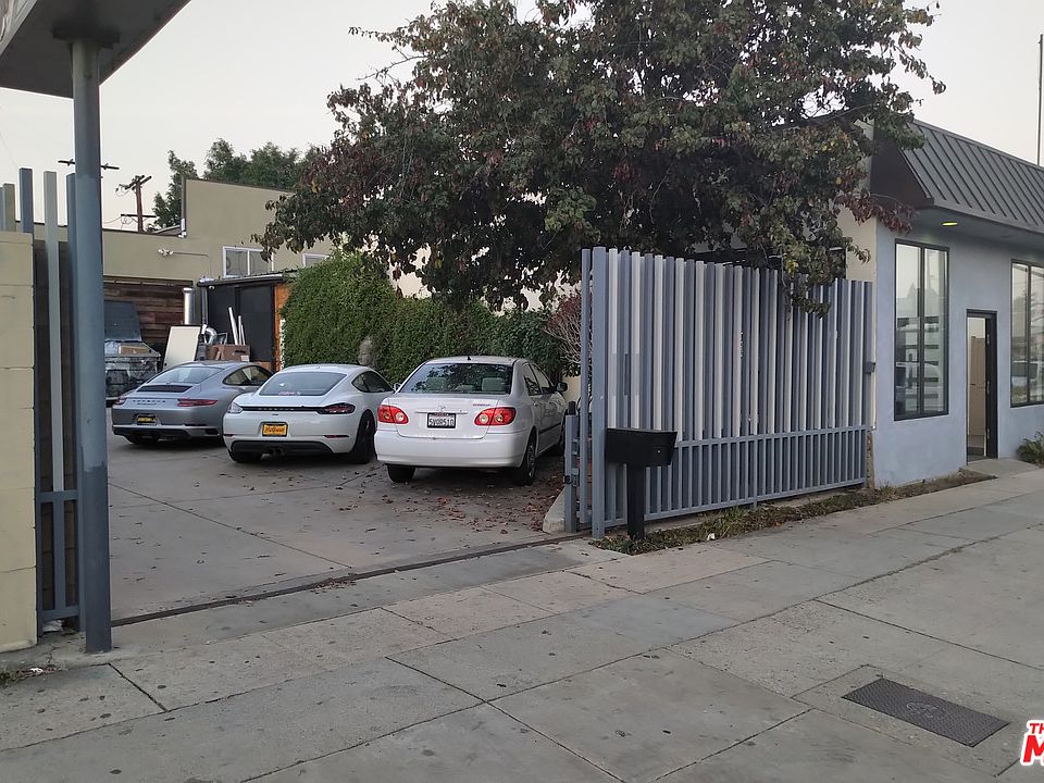 1st image of 10835 Magnolia Blvd