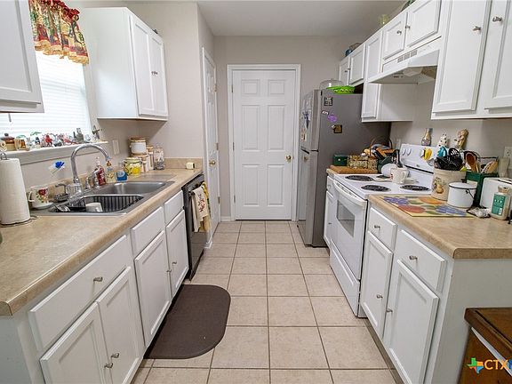 4th image of 1006 Muelhause St