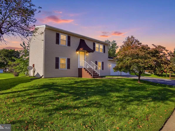 2343 Heather Rd, York, PA 17408