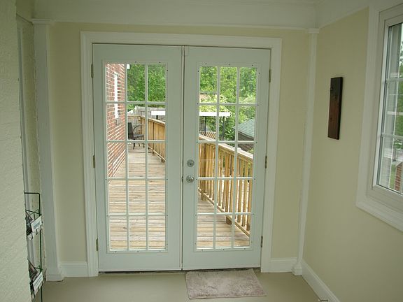 sunroom connects to wrap around deck