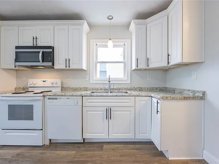 214 Silver Spring St #1 — Photo 3