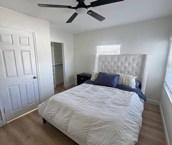 244 SW 5th Ave — Photo 2