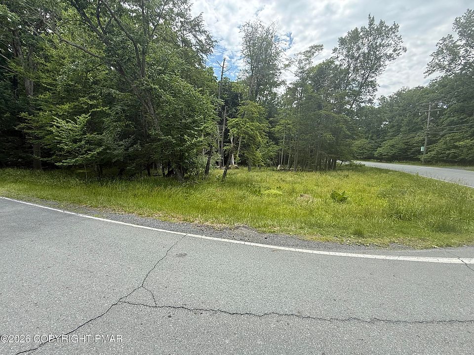 2nd image of 695 Decker Rd