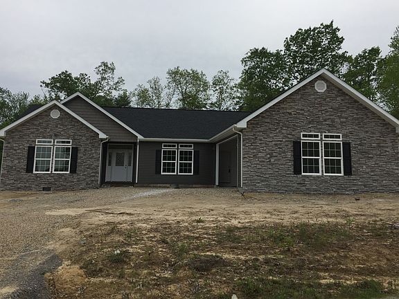 4th image of 490 Highland Dr