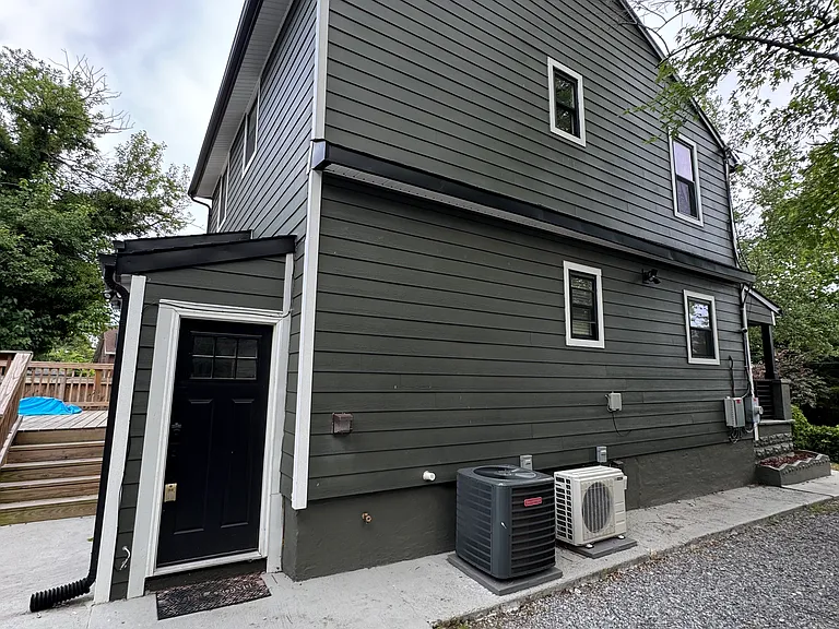 4252 Dix St NE — Photo 1