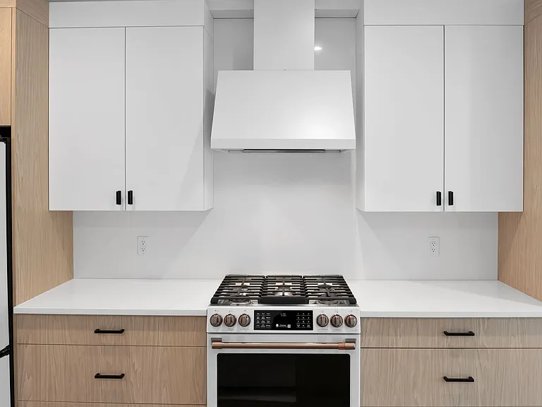 55 Washington Ave — Photo 14