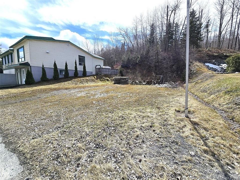 2nd image of 578 Canada Rd