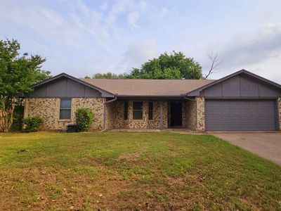 1015 De Pauw Dr, Arlington, TX, 76012